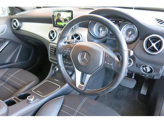 GLA250 4マチック 4WD ターボ アダプティブクルコン メーカーナビ DTV Bカメラ キーレスX2 HID ハーフレザーS シートヒーター(4枚目)