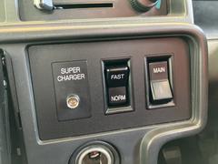 ���åץ�ή����������Ź�Ǥϡ����ޤǥǥ����顼����β����Ǥ����֤���Ѥ������ȤΤʤ��������Ԥ����Ƥ���ޤ��� 4