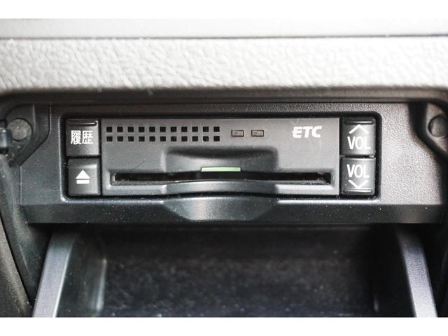 2.5アスリート プレミアムエディション 1年保証付 後期型 レザーシート 禁煙車 HDDナビ サイド・バックカメラ HIDヘッドライト オートライト フルセグ USB入力端子 Bluetooth接続可 ドライブレコーダー CD・DVD再生(17枚目)