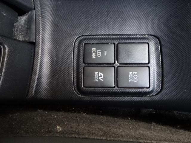 アクア G G’s 純正ナビ CD DVD フルセグ Bluetooth バックカメラ スマートキー プッシュスタート オートエアコン 電動格納ミラー LEDヘッドライト G’S専用17インチアルミ(32枚目)