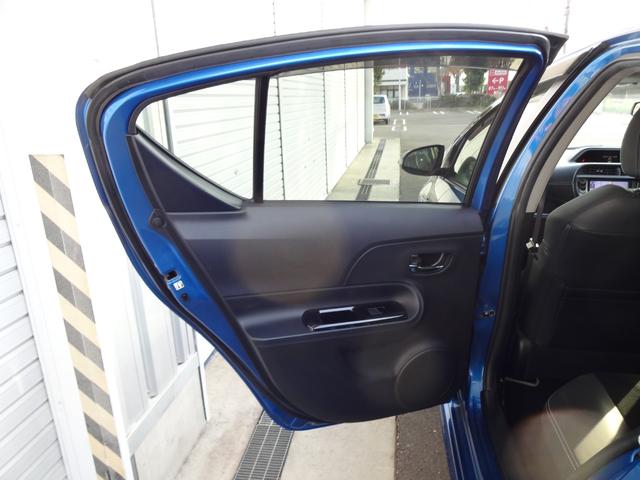 アクア G G’s 純正ナビ CD DVD フルセグ Bluetooth バックカメラ スマートキー プッシュスタート オートエアコン 電動格納ミラー LEDヘッドライト G’S専用17インチアルミ(57枚目)