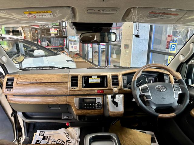 ハイエースバン  スーパーGL アースカラーパッケージ(16枚目)