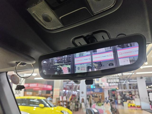 �f�W�^���C���i�[�~���[