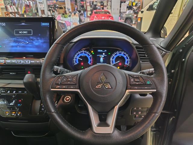 デリカミニ Ｔ　プレミアム　アルパイン１０インチナビ　４ＷＤ　ターボ（10枚目）