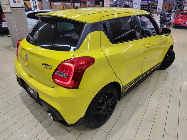 スイフトスポーツ ベースグレード 8インチナビ、ワークエモーション17インチアルミ(3枚目)