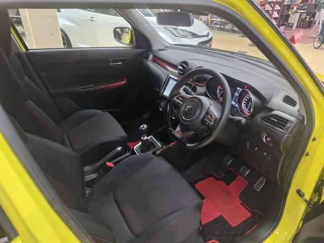 スイフトスポーツ ベースグレード 8インチナビ、ワークエモーション17インチアルミ(4枚目)