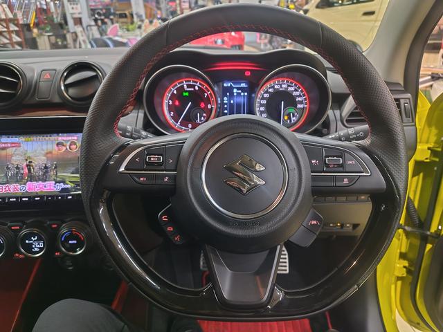 スイフトスポーツ ベースグレード 8インチナビ、ワークエモーション17インチアルミ(6枚目)