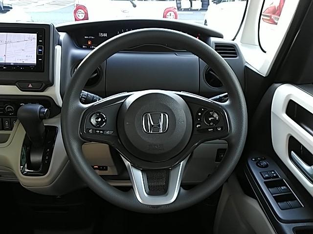 N BOX Gホンダセンシング キーレス フルセグ ナビ&TV アイドリングストップ エアバッグ オートマ フル装備 助手席エアバッグ 衝突被害軽減システム ETC バックカメラ スマートキー 横滑り防止機能 シートヒーター(8枚目)