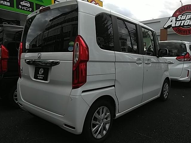 Ｎ　ＢＯＸ Ｇ・Ｌホンダセンシング　両側電動スライド　キーレス　フルセグ　ナビ＆ＴＶ　アイドリングストップ　エアバッグ　オートマ　ディーラー車　フル装備　助手席エアバッグ　衝突被害軽減システム　ＥＴＣ　バックカメラ　スマートキー（3枚目）