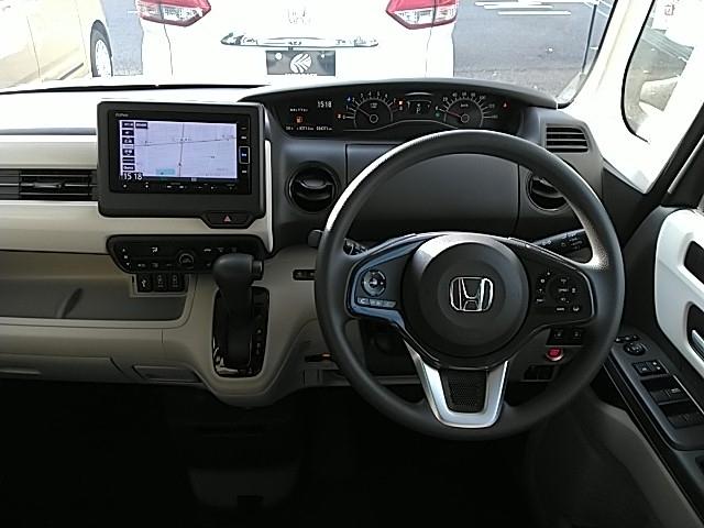 Ｎ　ＢＯＸ Ｇ・Ｌホンダセンシング　両側電動スライド　キーレス　フルセグ　ナビ＆ＴＶ　アイドリングストップ　エアバッグ　オートマ　ディーラー車　フル装備　助手席エアバッグ　衝突被害軽減システム　ＥＴＣ　バックカメラ　スマートキー（9枚目）