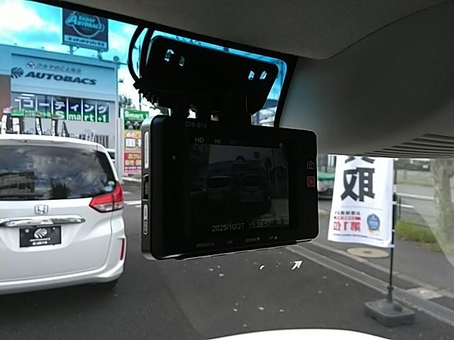 Ｎ　ＢＯＸ Ｇ・Ｌホンダセンシング　両側電動スライド　キーレス　フルセグ　ナビ＆ＴＶ　アイドリングストップ　エアバッグ　オートマ　ディーラー車　フル装備　助手席エアバッグ　衝突被害軽減システム　ＥＴＣ　バックカメラ　スマートキー（29枚目）