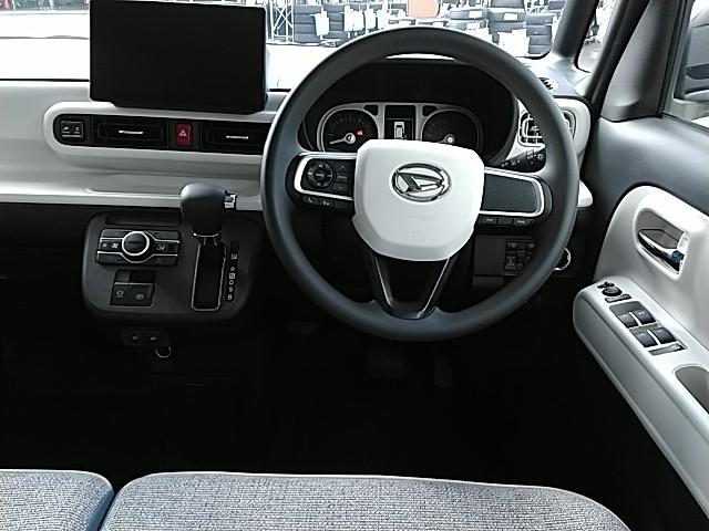 ムーヴキャンバス ストライプスＧ　両側電動スライド　キーレス　フルセグ　ナビ＆ＴＶ　アイドリングストップ　エアバッグ　オートマ　フル装備　助手席エアバッグ　衝突被害軽減システム　バックカメラ　スマートキー　横滑り防止機能（8枚目）