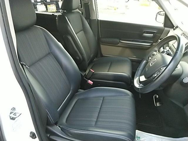 フリード Ｇ・ホンダセンシング　両側電動スライド　キーレス　フルセグ　ナビ＆ＴＶ　１５アルミホイール　アイドリングストップ　エアバッグ　オートマ　フル装備　助手席エアバッグ　衝突被害軽減システム　ＥＴＣ　バックカメラ　スマートキー（2枚目）