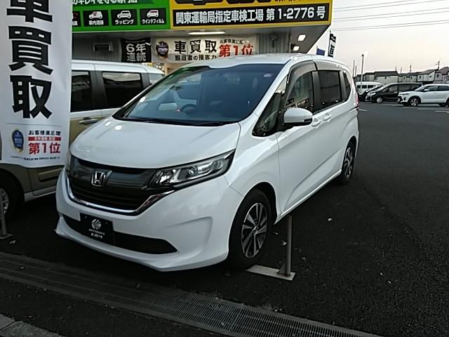 フリード Ｇ・ホンダセンシング　両側電動スライド　キーレス　フルセグ　ナビ＆ＴＶ　１５アルミホイール　アイドリングストップ　エアバッグ　オートマ　フル装備　助手席エアバッグ　衝突被害軽減システム　ＥＴＣ　バックカメラ　スマートキー（6枚目）