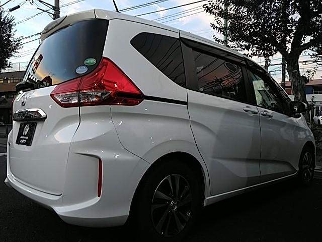 フリード Ｇ・ホンダセンシング　両側電動スライド　キーレス　フルセグ　ナビ＆ＴＶ　１５アルミホイール　アイドリングストップ　エアバッグ　オートマ　フル装備　助手席エアバッグ　衝突被害軽減システム　ＥＴＣ　バックカメラ　スマートキー（17枚目）