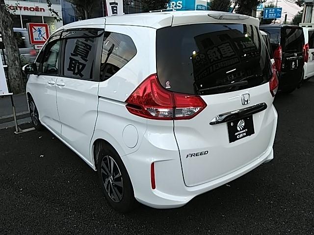 フリード Ｇ・ホンダセンシング　両側電動スライド　キーレス　フルセグ　ナビ＆ＴＶ　１５アルミホイール　アイドリングストップ　エアバッグ　オートマ　フル装備　助手席エアバッグ　衝突被害軽減システム　ＥＴＣ　バックカメラ　スマートキー（18枚目）