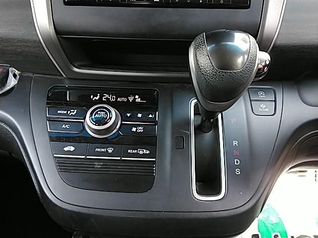 フリード Ｇ・ホンダセンシング　両側電動スライド　キーレス　フルセグ　ナビ＆ＴＶ　１５アルミホイール　アイドリングストップ　エアバッグ　オートマ　フル装備　助手席エアバッグ　衝突被害軽減システム　ＥＴＣ　バックカメラ　スマートキー（25枚目）