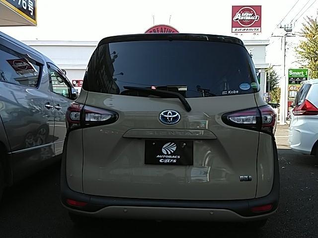 シエンタ ハイブリッドＧ　クエロ　両側電動スライド　キーレス　フルセグ　ナビ＆ＴＶ　乗車定員７人　エアバッグ　オートマ　ディーラー車　フル装備　助手席エアバッグ　衝突被害軽減システム　ＥＴＣ　バックカメラ　スマートキー　横滑り防止機能（5枚目）