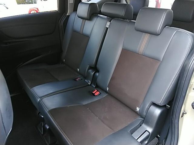 シエンタ ハイブリッドＧ　クエロ　両側電動スライド　キーレス　フルセグ　ナビ＆ＴＶ　乗車定員７人　エアバッグ　オートマ　ディーラー車　フル装備　助手席エアバッグ　衝突被害軽減システム　ＥＴＣ　バックカメラ　スマートキー　横滑り防止機能（13枚目）