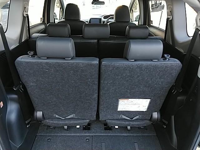 シエンタ ハイブリッドＧ　クエロ　両側電動スライド　キーレス　フルセグ　ナビ＆ＴＶ　乗車定員７人　エアバッグ　オートマ　ディーラー車　フル装備　助手席エアバッグ　衝突被害軽減システム　ＥＴＣ　バックカメラ　スマートキー　横滑り防止機能（14枚目）