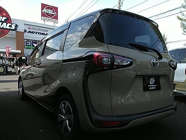 シエンタ ハイブリッドＧ　クエロ　両側電動スライド　キーレス　フルセグ　ナビ＆ＴＶ　乗車定員７人　エアバッグ　オートマ　ディーラー車　フル装備　助手席エアバッグ　衝突被害軽減システム　ＥＴＣ　バックカメラ　スマートキー　横滑り防止機能（18枚目）