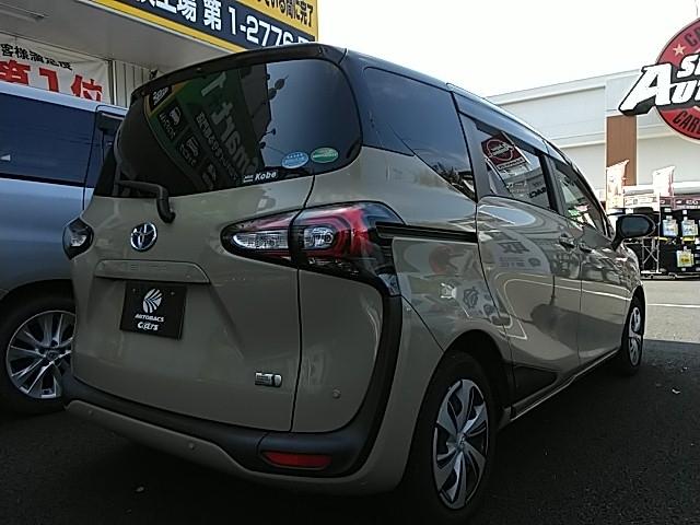 シエンタ ハイブリッドＧ　クエロ　両側電動スライド　キーレス　フルセグ　ナビ＆ＴＶ　乗車定員７人　エアバッグ　オートマ　ディーラー車　フル装備　助手席エアバッグ　衝突被害軽減システム　ＥＴＣ　バックカメラ　スマートキー　横滑り防止機能（19枚目）