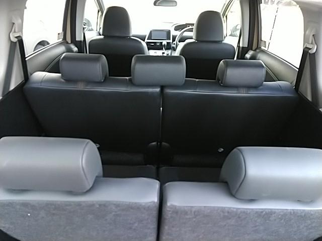 シエンタ ハイブリッドＧ　クエロ　両側電動スライド　キーレス　フルセグ　ナビ＆ＴＶ　乗車定員７人　エアバッグ　オートマ　ディーラー車　フル装備　助手席エアバッグ　衝突被害軽減システム　ＥＴＣ　バックカメラ　スマートキー　横滑り防止機能（20枚目）