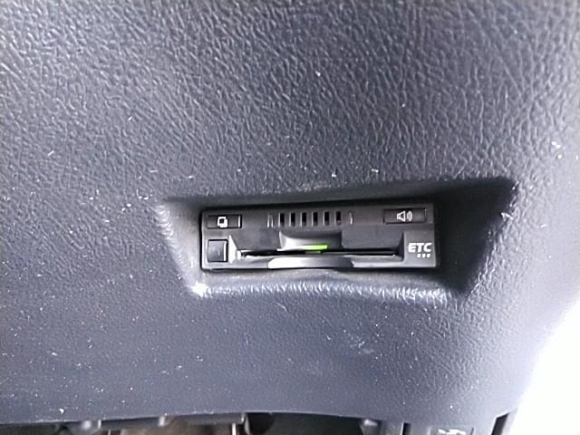 シエンタ ハイブリッドＧ　クエロ　両側電動スライド　キーレス　フルセグ　ナビ＆ＴＶ　乗車定員７人　エアバッグ　オートマ　ディーラー車　フル装備　助手席エアバッグ　衝突被害軽減システム　ＥＴＣ　バックカメラ　スマートキー　横滑り防止機能（27枚目）