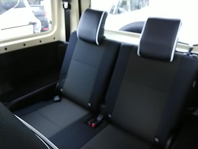 ジムニー ＸＣ　キーレス　フルセグ　ナビ＆ＴＶ　エアバッグ　ディーラー車　フル装備　助手席エアバッグ　衝突被害軽減システム　スマートキー　オートクルーズコントロール　シートヒーター（13枚目）