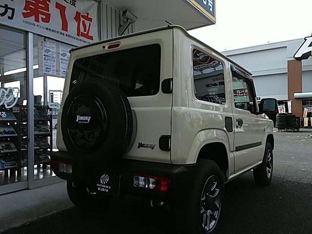 ジムニー ＸＣ　キーレス　フルセグ　ナビ＆ＴＶ　エアバッグ　ディーラー車　フル装備　助手席エアバッグ　衝突被害軽減システム　スマートキー　オートクルーズコントロール　シートヒーター（19枚目）