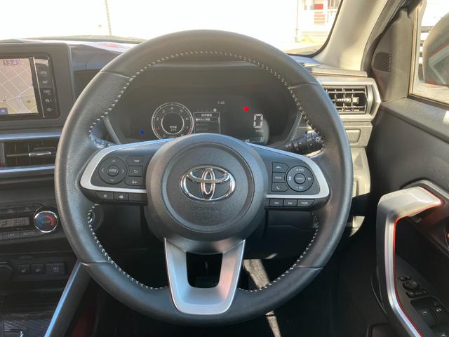 ライズ Ｚ　ワンオーナー　キーレス　フルセグ　ナビ＆ＴＶ　１７アルミホイール　エアバッグ　オートマ　フル装備　助手席エアバッグ　バックカメラ　スマートキー（8枚目）