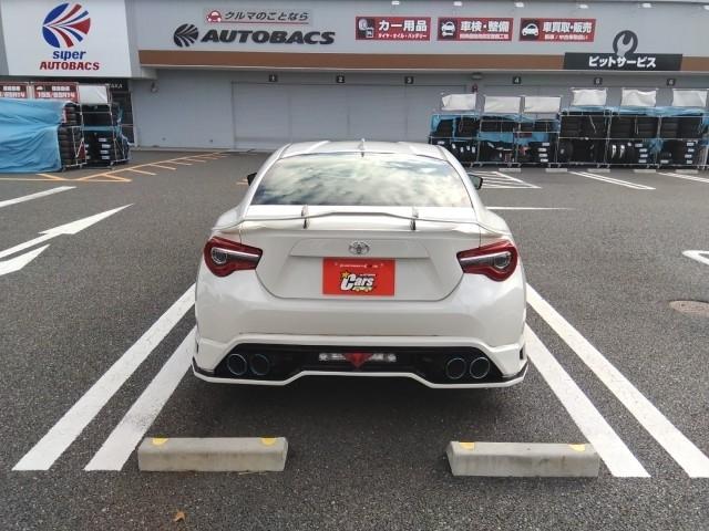 ８６ ＧＴ　キーレス　フルセグ　ナビ＆ＴＶ　１９アルミホイール　エアバッグ　フル装備　安全装備　助手席エアバッグ　サイドエアバッグ　ＥＴＣ　スマートキー　横滑り防止機能　オートクルーズコントロール（5枚目）