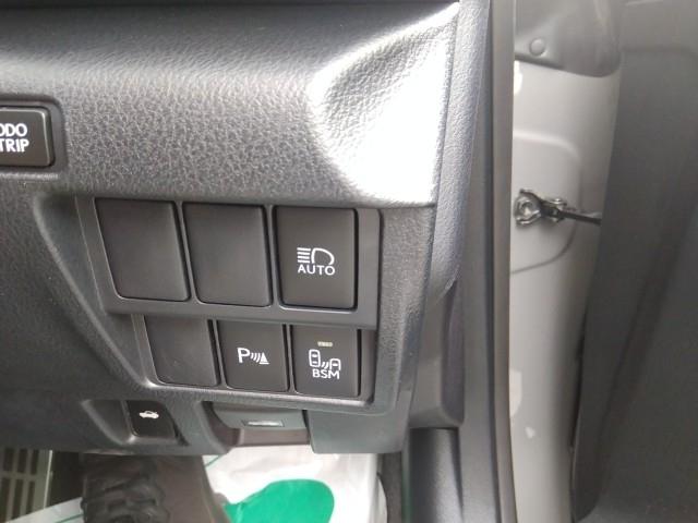 ＲＣ ＲＣ３５０　Ｆスポーツ　サンルーフ　革シート　キーレス　フルセグ　ナビ＆ＴＶ　１９アルミホイール　エアバッグ　電動シート　オートマ　フル装備　安全装備　助手席エアバッグ　サイドエアバッグ　衝突被害軽減システム　ＥＴＣ（22枚目）