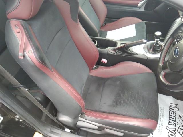 ＢＲＺ ＳＴＩ　スポーツ　キーレス　フルセグ　ナビ＆ＴＶ　１８アルミホイール　エアバッグ　フル装備　安全装備　助手席エアバッグ　サイドエアバッグ　ＥＴＣ　バックカメラ　スマートキー　横滑り防止機能　オートクルーズコントロール（10枚目）