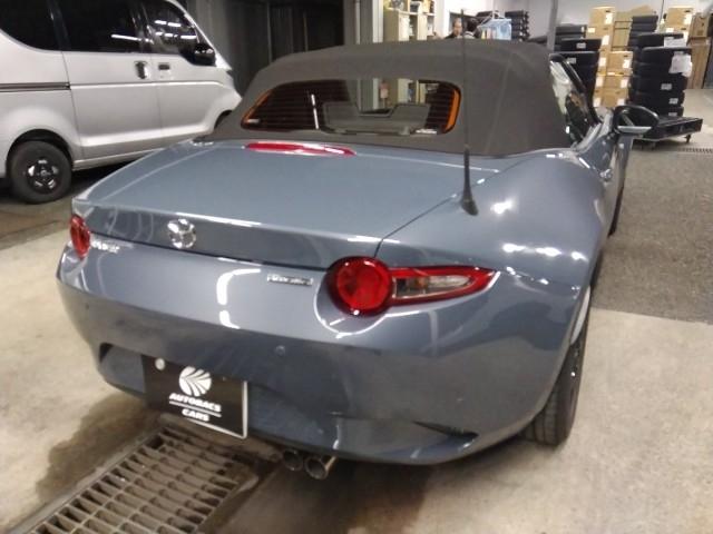 ロードスター ＲＳ　ワンオーナー　キーレス　フルセグ　ナビ＆ＴＶ　エアバッグ　フル装備　安全装備　助手席エアバッグ　サイドエアバッグ　ＥＴＣ　バックカメラ　スマートキー　横滑り防止機能　オートクルーズコントロール（3枚目）