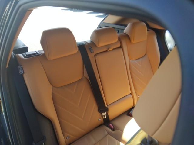 ＮＸ ＮＸ３５０ｈ　バージョンＬ　ワンオーナー　サンルーフ　革シート　キーレス　フルセグ　ナビ＆ＴＶ　２０アルミホイール　エアバッグ　電動シート　オートマ　フル装備　安全装備　助手席エアバッグ　サイドエアバッグ　衝突被害軽減システム（13枚目）