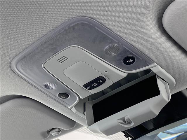 プリウス Ｓ　社外フルエアロ　社外トラスポ　サイドプロテクターモール　ＴＳＳ　衝突軽減　追従クルコン　純正ナビ　バックＣ　ウッド調インパネ　ＬＥＤヘッドライト　メーターイルミ　純正ＥＴＣ　前後ドラレコ　スペアタイヤ（29枚目）
