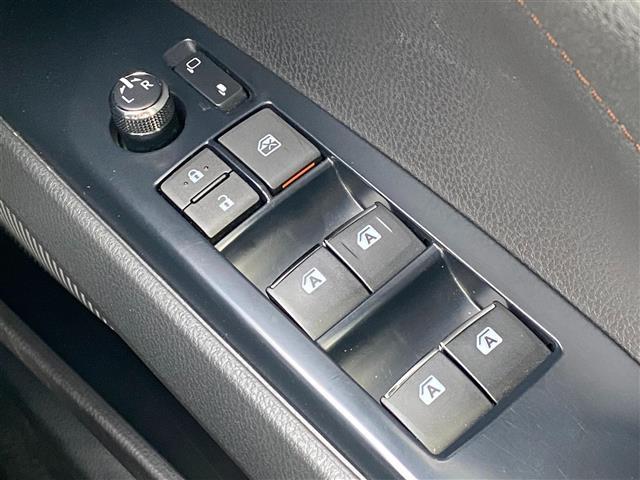 カムリ Ｇレザーパッケージ　純正９型ナビ（Ｂｌｕｅｔｏｏｔｈ，バックカメラ，フルセグＴＶ）　パワーバックドア　レーダークルーズコントロール　横滑り防止装置　盗難防止装置　カーテンエアバッグ　オートマチックハイビーム　禁煙車（27枚目）