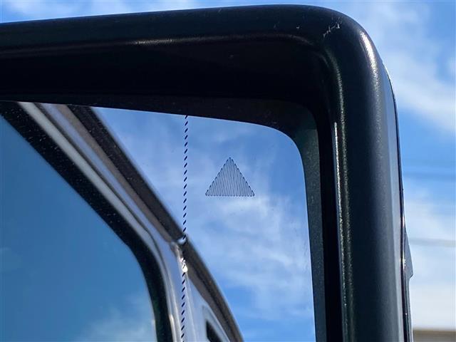 ジープ・ラングラーアンリミテッド サハラ ワンオーナー ブラインドスポットモニター メーカー純正ナビ(フルセグ・Bluetooth・AUX・USB) 純正ドライブレコーダー ETC2.0 バックカメラ 前席シートヒーター LEDヘッドライト(3枚目)