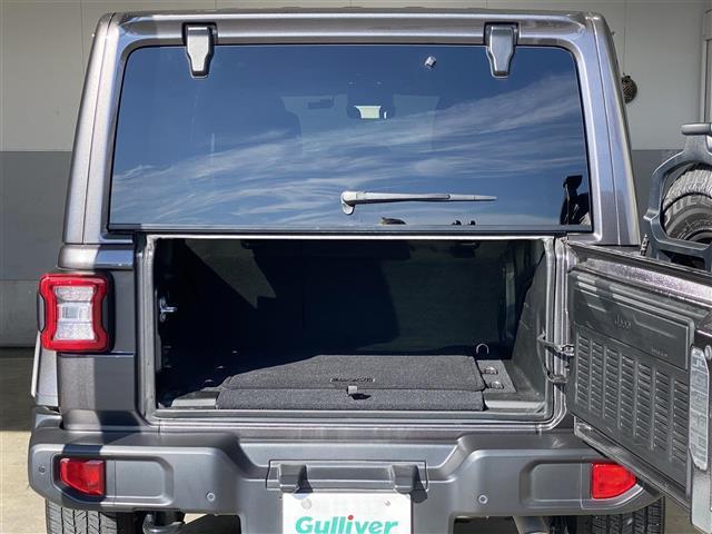 ジープ・ラングラーアンリミテッド サハラ ワンオーナー ブラインドスポットモニター メーカー純正ナビ(フルセグ・Bluetooth・AUX・USB) 純正ドライブレコーダー ETC2.0 バックカメラ 前席シートヒーター LEDヘッドライト(8枚目)