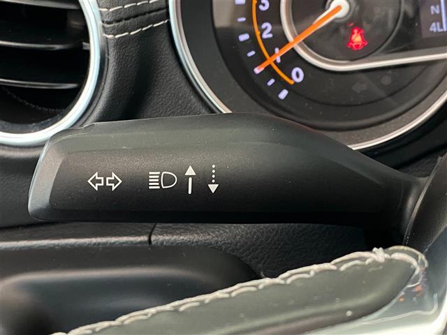 ジープ・ラングラーアンリミテッド サハラ ワンオーナー ブラインドスポットモニター メーカー純正ナビ(フルセグ・Bluetooth・AUX・USB) 純正ドライブレコーダー ETC2.0 バックカメラ 前席シートヒーター LEDヘッドライト(15枚目)