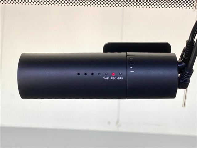 ジープ・ラングラーアンリミテッド サハラ ワンオーナー ブラインドスポットモニター メーカー純正ナビ(フルセグ・Bluetooth・AUX・USB) 純正ドライブレコーダー ETC2.0 バックカメラ 前席シートヒーター LEDヘッドライト(18枚目)