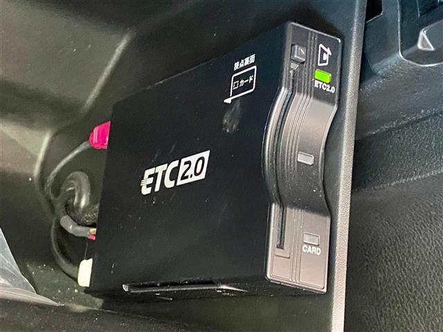 ジープ・ラングラーアンリミテッド サハラ ワンオーナー ブラインドスポットモニター メーカー純正ナビ(フルセグ・Bluetooth・AUX・USB) 純正ドライブレコーダー ETC2.0 バックカメラ 前席シートヒーター LEDヘッドライト(19枚目)