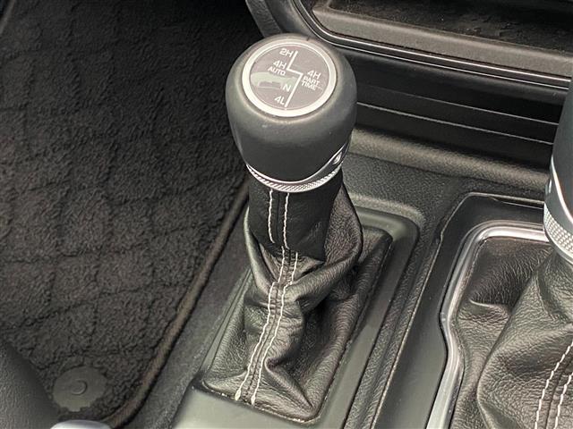 ジープ・ラングラーアンリミテッド サハラ ワンオーナー ブラインドスポットモニター メーカー純正ナビ(フルセグ・Bluetooth・AUX・USB) 純正ドライブレコーダー ETC2.0 バックカメラ 前席シートヒーター LEDヘッドライト(21枚目)