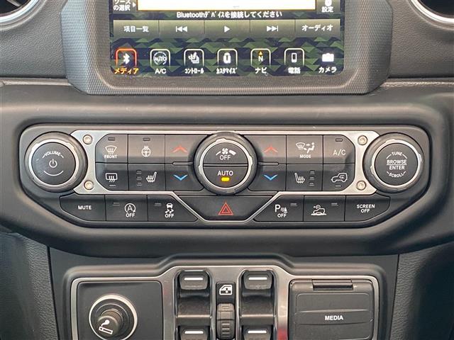 ジープ・ラングラーアンリミテッド サハラ ワンオーナー ブラインドスポットモニター メーカー純正ナビ(フルセグ・Bluetooth・AUX・USB) 純正ドライブレコーダー ETC2.0 バックカメラ 前席シートヒーター LEDヘッドライト(25枚目)
