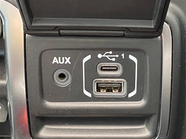 ジープ・ラングラーアンリミテッド サハラ ワンオーナー ブラインドスポットモニター メーカー純正ナビ(フルセグ・Bluetooth・AUX・USB) 純正ドライブレコーダー ETC2.0 バックカメラ 前席シートヒーター LEDヘッドライト(26枚目)