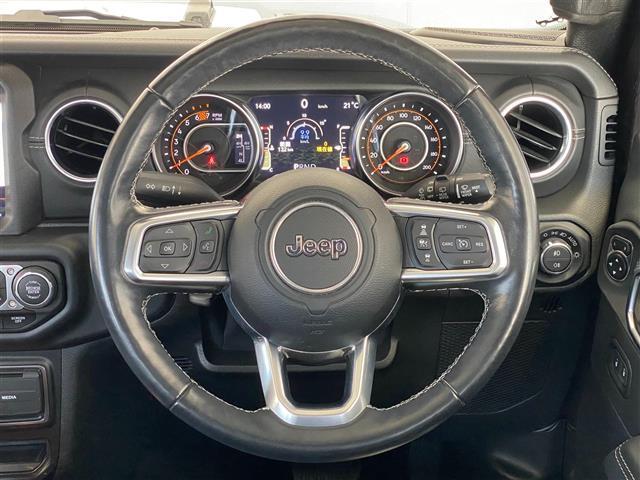 ジープ・ラングラーアンリミテッド サハラ ワンオーナー ブラインドスポットモニター メーカー純正ナビ(フルセグ・Bluetooth・AUX・USB) 純正ドライブレコーダー ETC2.0 バックカメラ 前席シートヒーター LEDヘッドライト(29枚目)