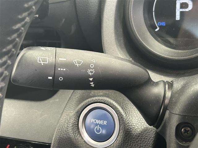 ヤリスクロス ハイブリッドG ブラインドスポットモニター メーカー純正ナビ(フルセグ・Bluetooth・USB) トヨタセーフティセンス オートクルーズコントロール ドライブレコーダー LEDヘッドライト 純正フロアマット(23枚目)