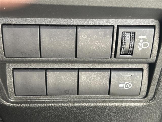 ヤリスクロス ハイブリッドG ブラインドスポットモニター メーカー純正ナビ(フルセグ・Bluetooth・USB) トヨタセーフティセンス オートクルーズコントロール ドライブレコーダー LEDヘッドライト 純正フロアマット(25枚目)