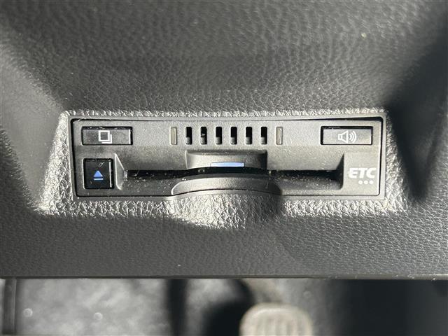 ヤリスクロス ハイブリッドG ブラインドスポットモニター メーカー純正ナビ(フルセグ・Bluetooth・USB) トヨタセーフティセンス オートクルーズコントロール ドライブレコーダー LEDヘッドライト 純正フロアマット(26枚目)